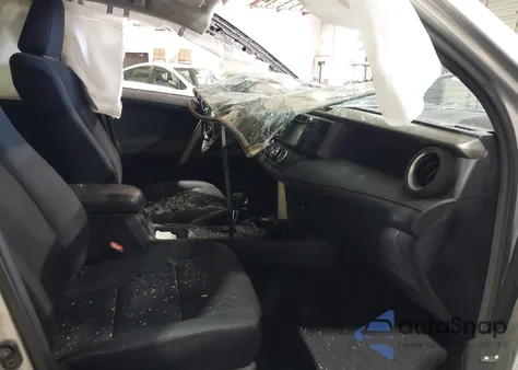 2017 Toyota Rav4 Le z USA, uszkodzony, nr VIN 2T3ZFREV9HW334212